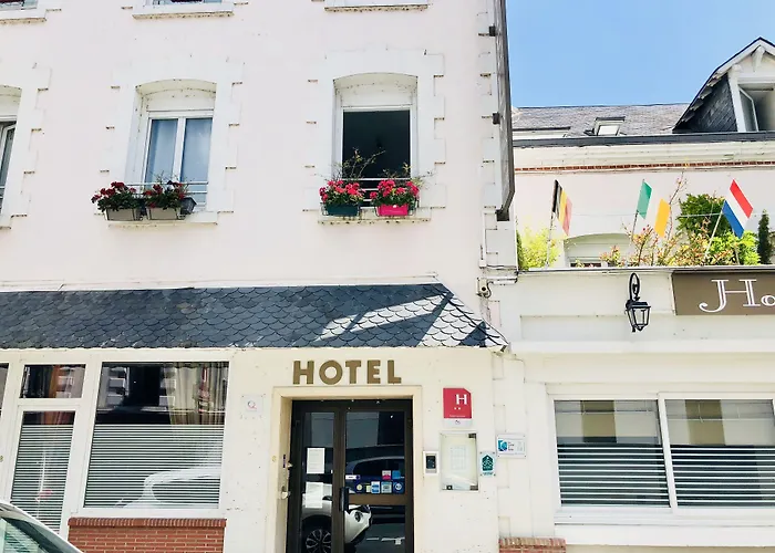 Logis Hôtel Louise de Savoie