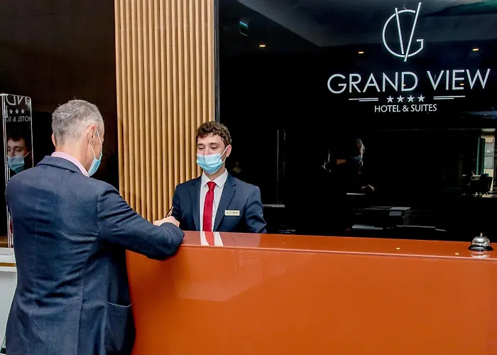 Grand View Hotel & Suites Copou