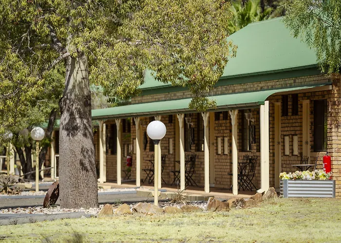 Overlander Homestead Motel