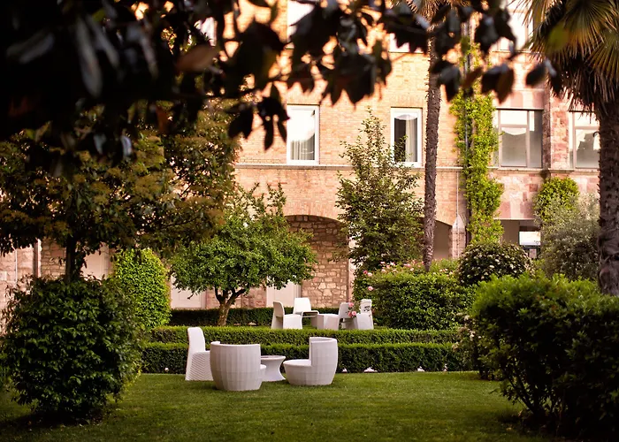 Th Assisi - Hotel Cenacolo