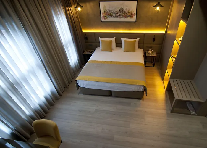 Seraglio Hotel & Suites