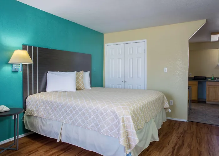 Pinn Road Inn And Suites Lackland Afb And Seaworld