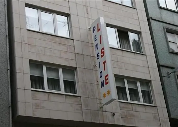 Hostal Liste Station