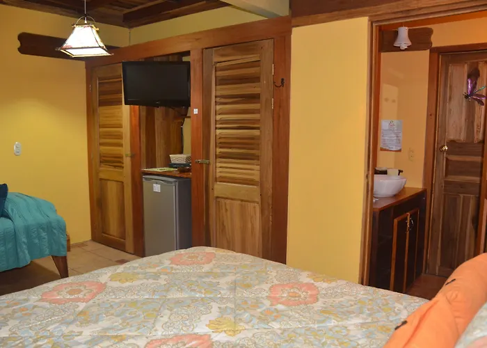 Physis Caribbean Bed & Breakfast