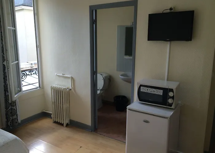 Au Royal Mad Hotel Parijs