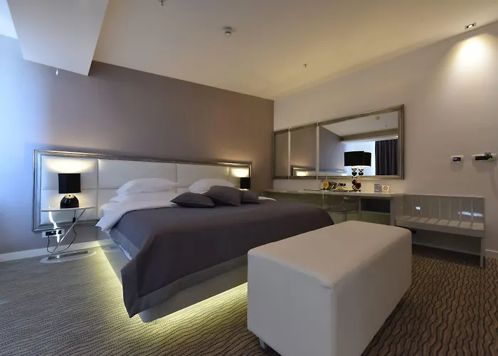 Hotel Aurel