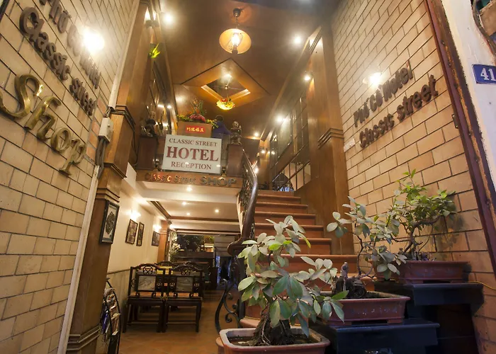 Classic Street Hotel