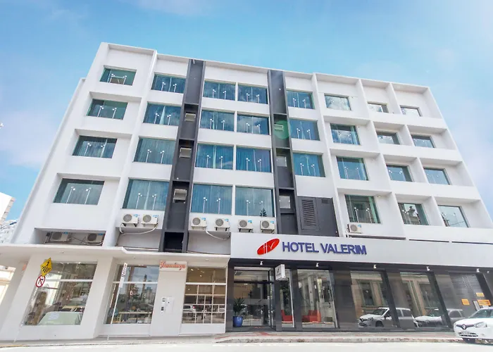 Hotel Valerim Itajaí / Navegantes