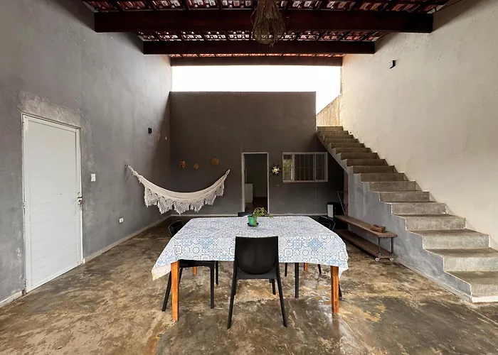Chalé com Varanda Grande e Terraço Vista Mar
