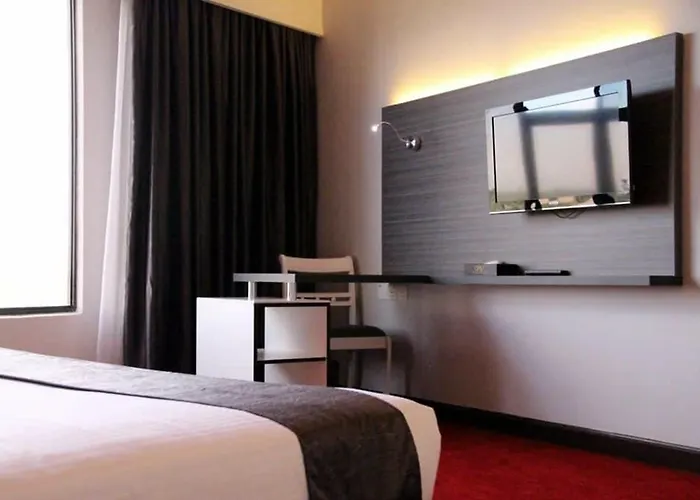 Grand Riverview Hotel