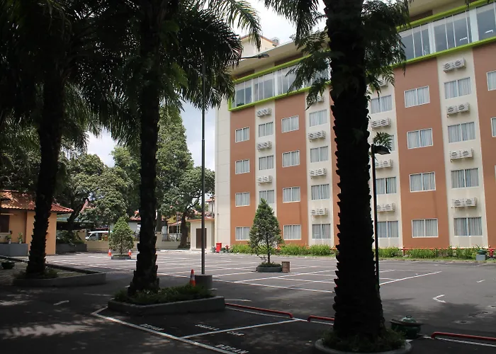 Laras Asri Resort & Spa