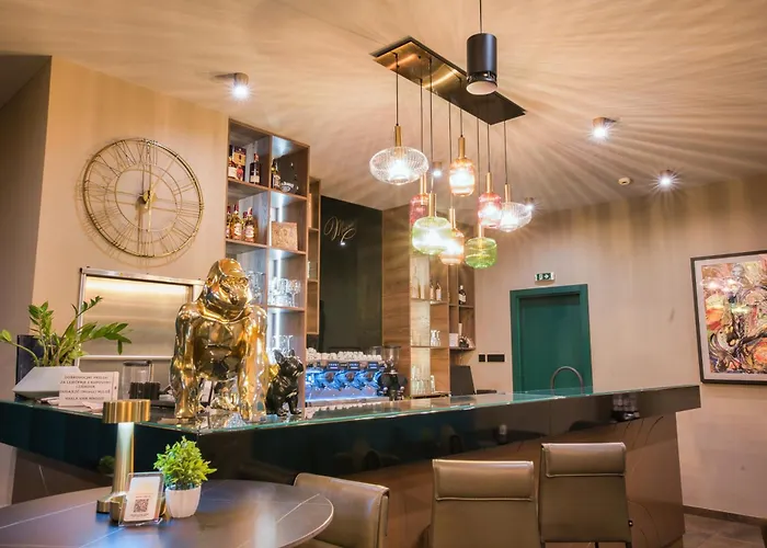 Hotel Marina Home