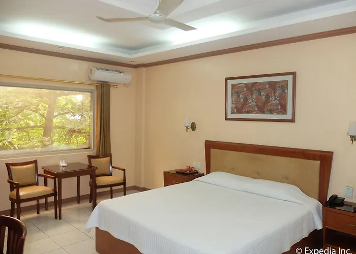 Pacific Breeze Hotel And Resort