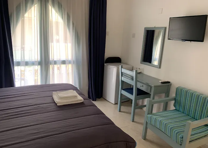 Axiothea Hotel