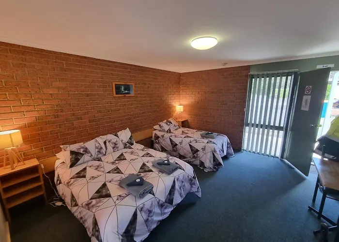 1St T Motel