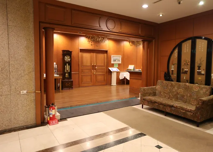 Samhaein Tourist Hotel