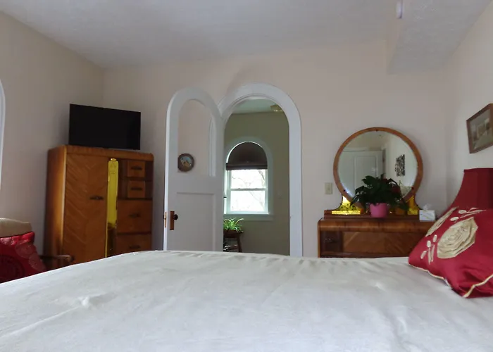Connellsville Bed And Breakfast