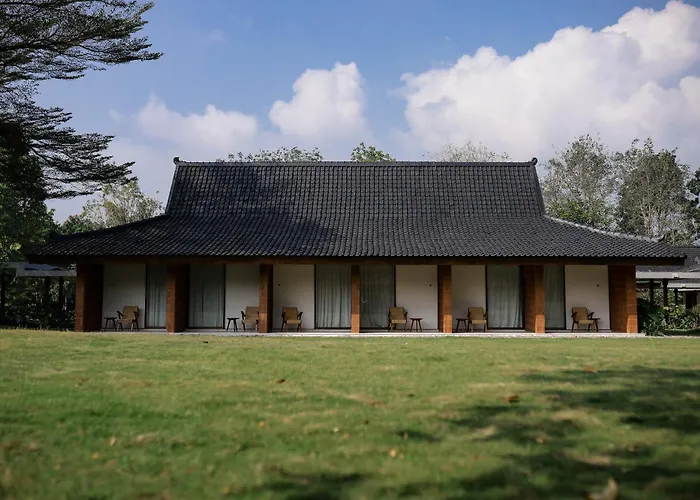 Manohara Borobudur Cultural Center