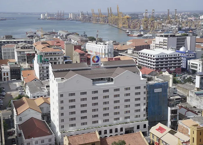 Fairway Colombo - Sri Lanka'S First Hotel With Robot Technology