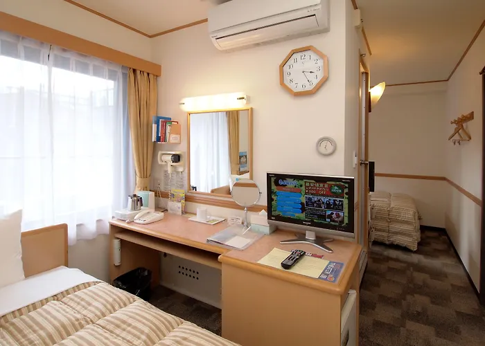 Toyoko Inn Okayama Eki Nishi Guchi Migi