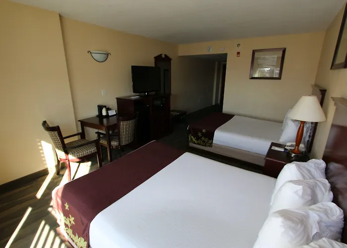 Gold Leaf Hotel Of Dewey