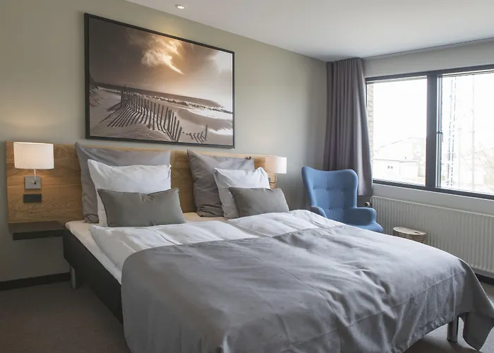 Hotel 6400