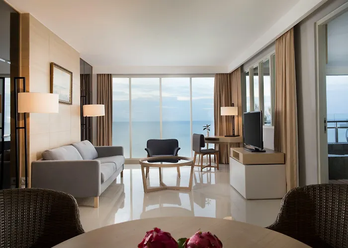 Hotel Santika Premiere Beach Resort Belitung
