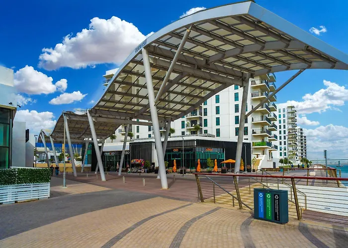 Desert Key - Perfectly Located Yas Island Apartments