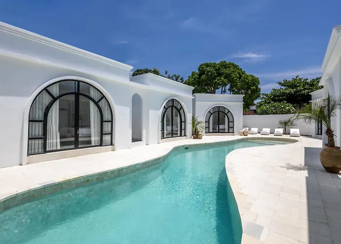 Boujee Boutique Hotel