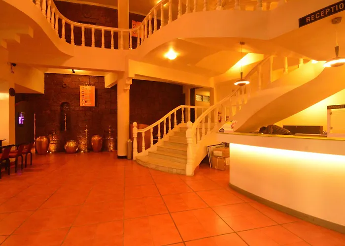 The Pavillion Hotel