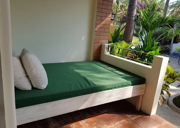 White Coconut Resort