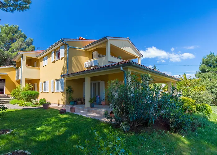 Franulovic Apartments