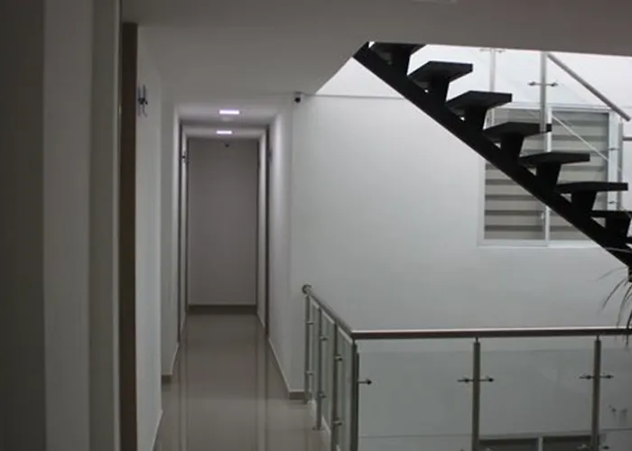 Bayit Tov Circunvalar Hotel