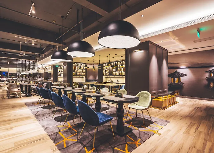 Atour Hotel Bantian Zhongcheng Shenzhen