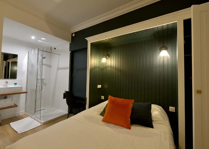 Hotel Le Tiburon