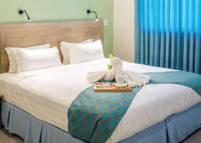 Maxwell Del Mar Hotel