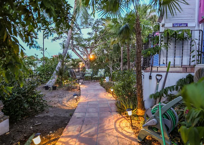 Sugar Apple Bed And Breakfast