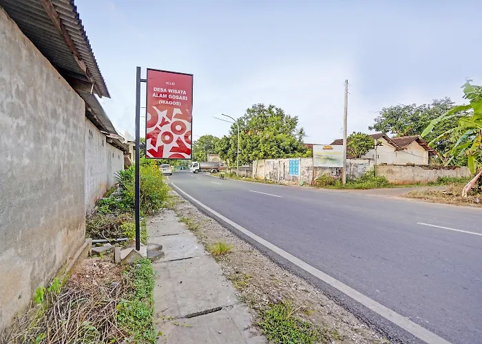 Hotel O Desa Wisata Alam Gosari