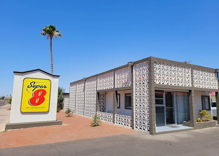 Super 8 By Wyndham El Centro North