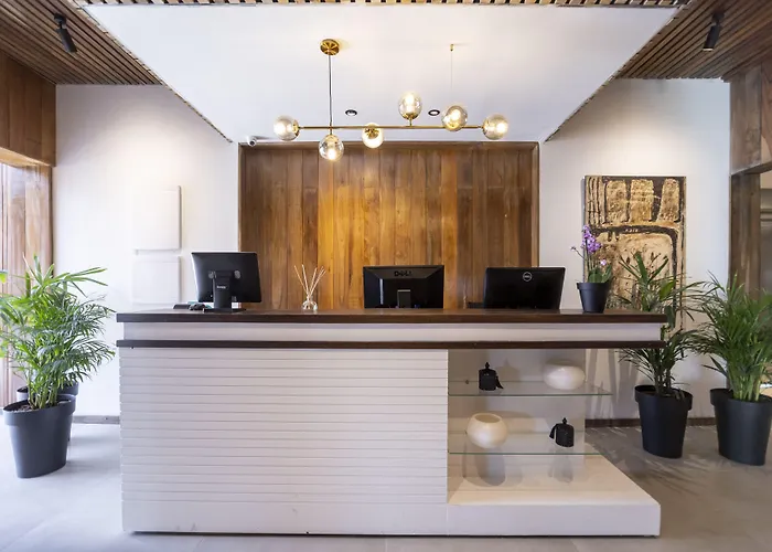 Nobile Hotel Montoya