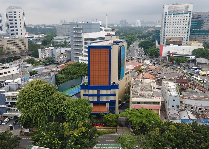 Ashley Tugu Tani Menteng