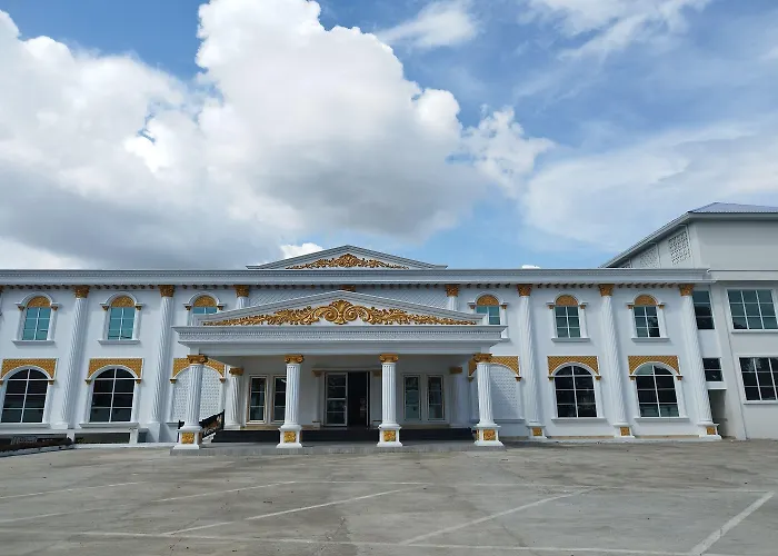 Maulidia Hotel Syariah & Convention Center