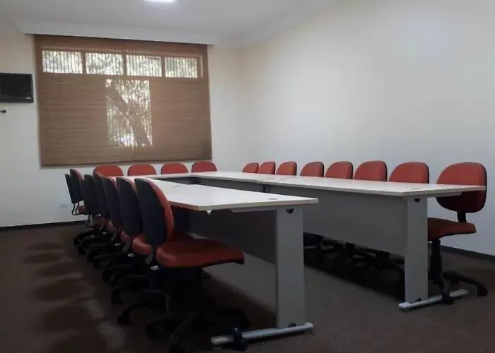 Goldmen Business Louveira