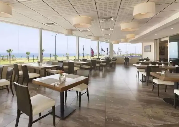 Neve David Hotel