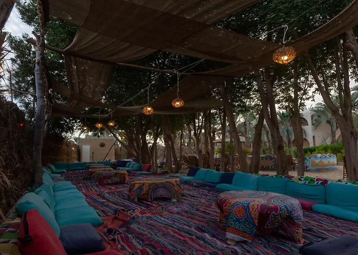 Seliyaa Siwa Inn Hotel