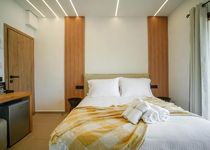 Omnia Deluxe Rooms