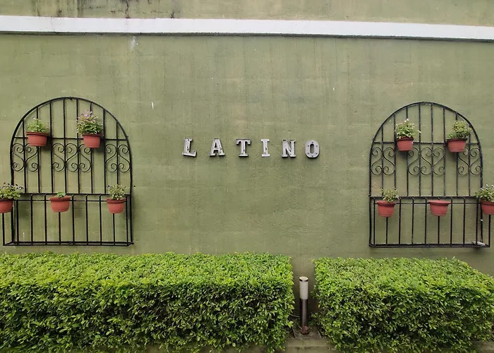 Hotel En Santa Ana