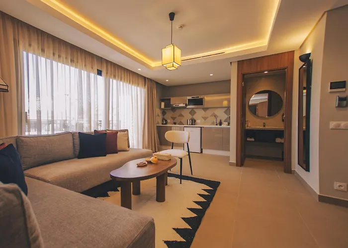 Dally Apart Hotel