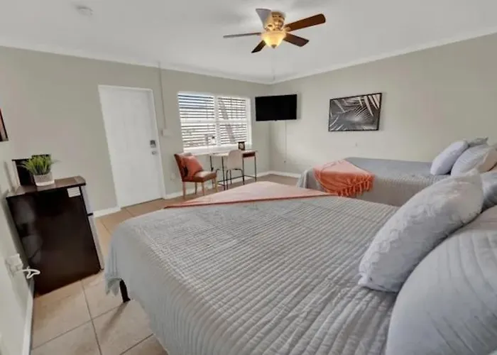 Sea Foam Suites
