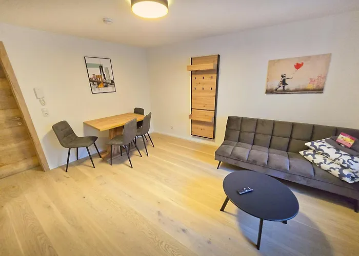 Stylish 1-Bedroom Old Town Retreat